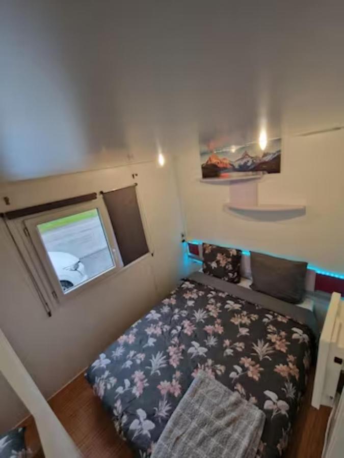 Charmant Mobilhome A 2 Pas Remontes Ski Samoens Ngoại thất bức ảnh